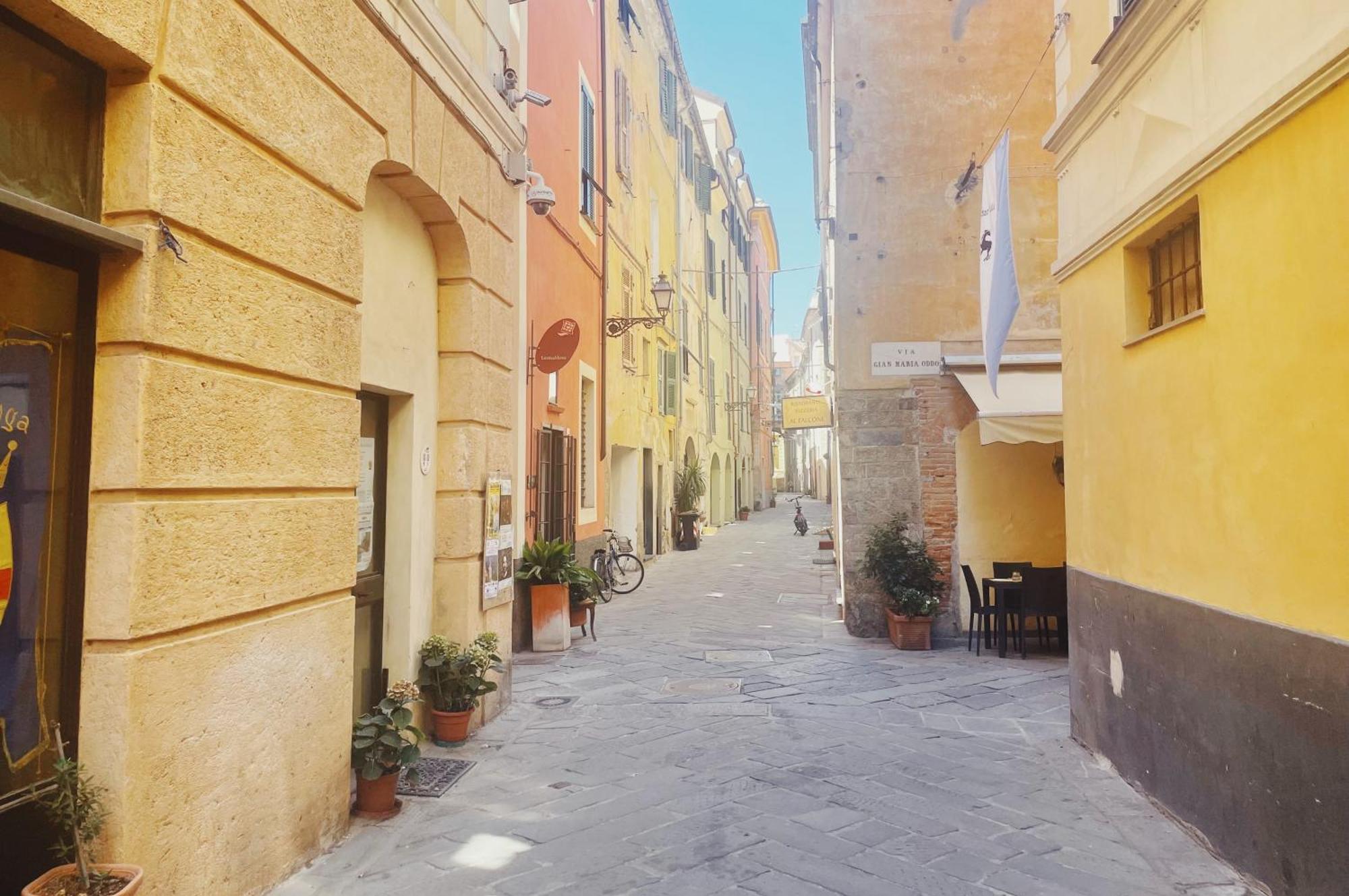 Palazzo Oddo Rental Rooms ألبينغا المظهر الخارجي الصورة